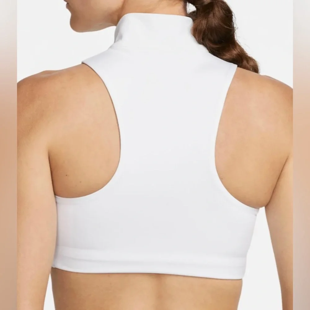 Nike *New With Tags* Air Women's Dri-FIT 1/2 Zip Sports Bra - Picture 2 of 8